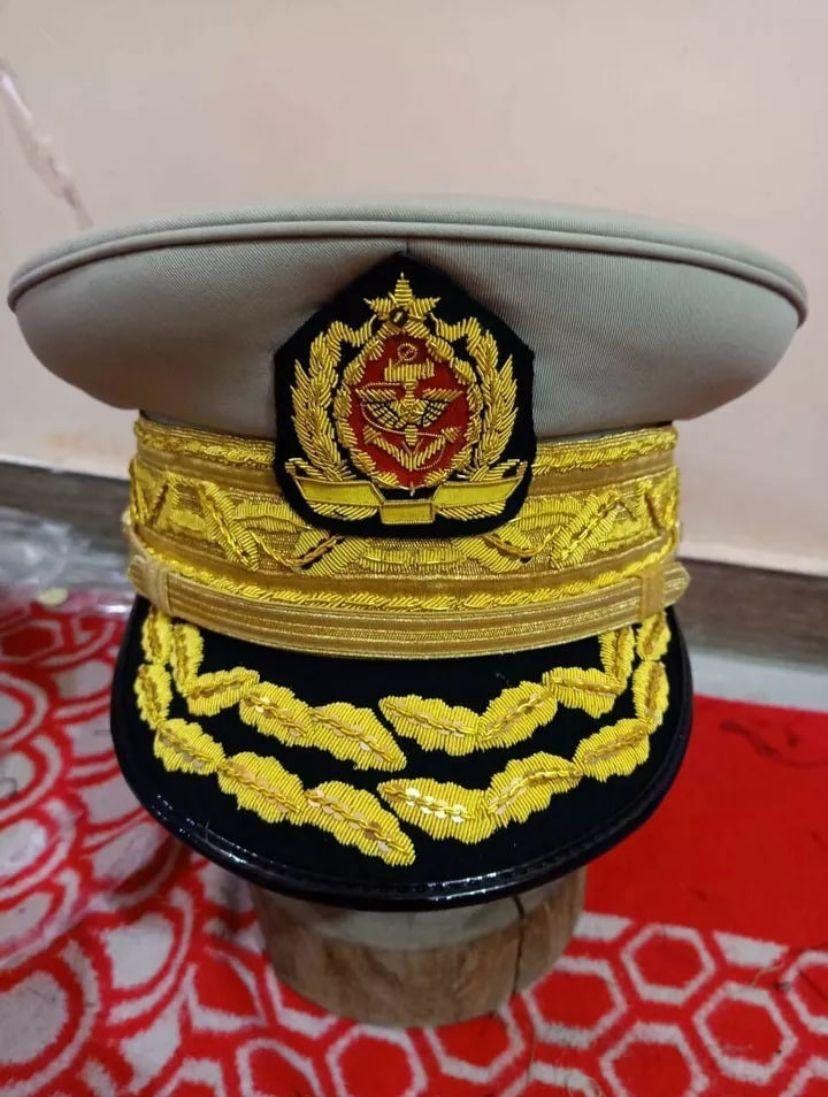 General grade cap with woven gold band and double laurel peak
